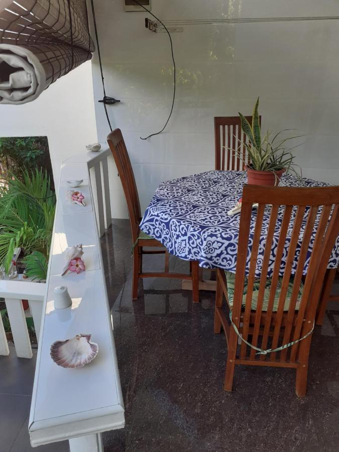 Corner Bay Apartments Beau Vallon,Mahe Victoria Eksteriør bilde