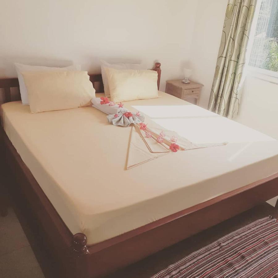 Corner Bay Apartments Beau Vallon,Mahe Victoria Eksteriør bilde