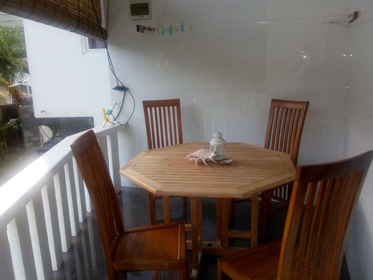 Corner Bay Apartments Beau Vallon,Mahe Victoria Eksteriør bilde
