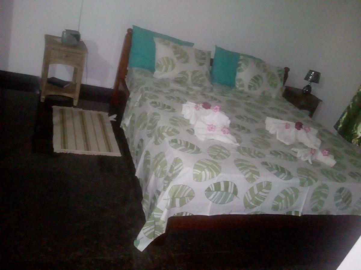 Corner Bay Apartments Beau Vallon,Mahe Victoria Eksteriør bilde